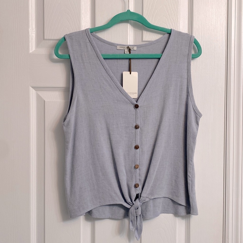 NWT Green Envelope blue/gray sleeveless button down tie-bottom top.